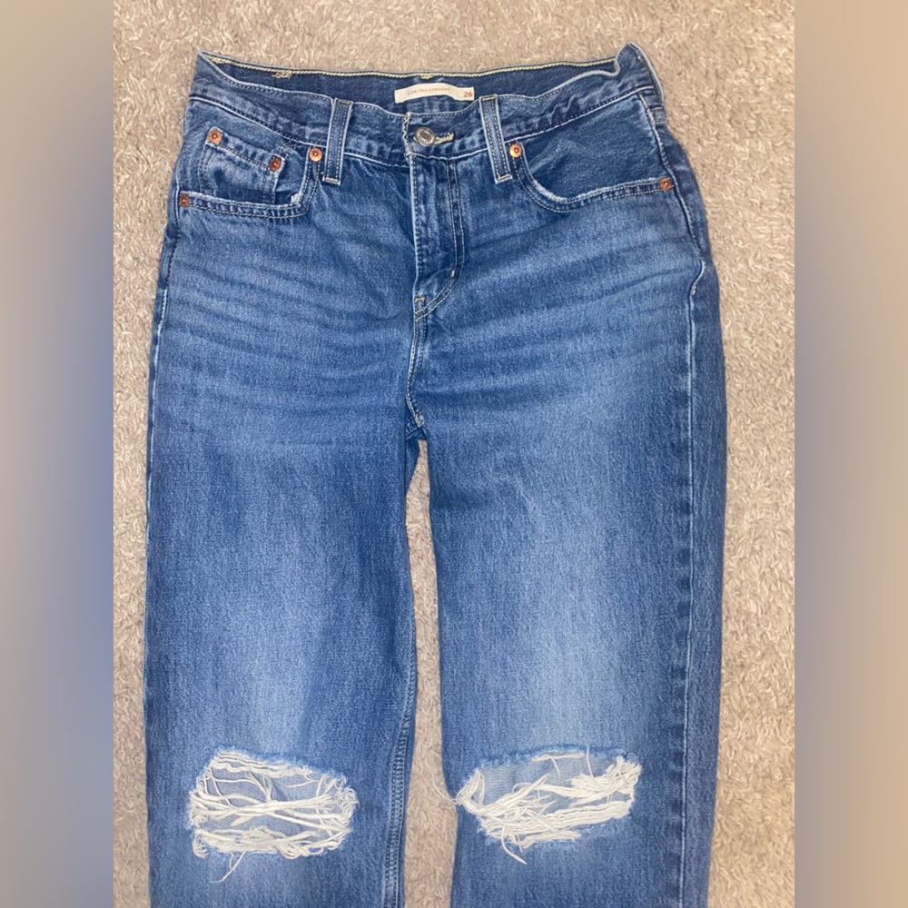 Levi Low Pro Straight Leg Jean Size 26”